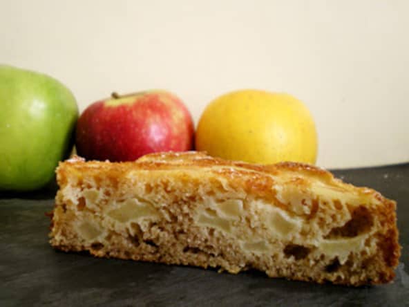 Gâteau complètement pommes