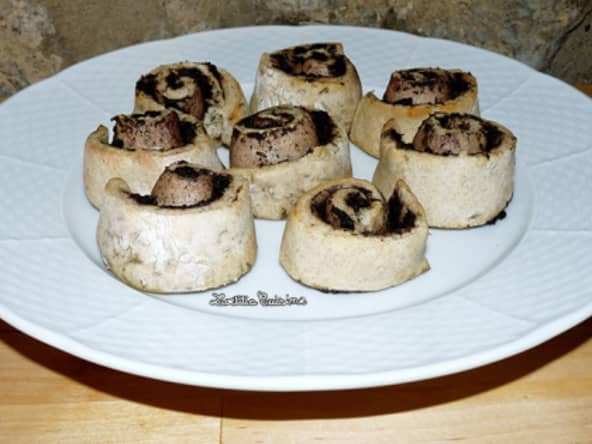 Pizza roulée au thym et purée d’olives noires