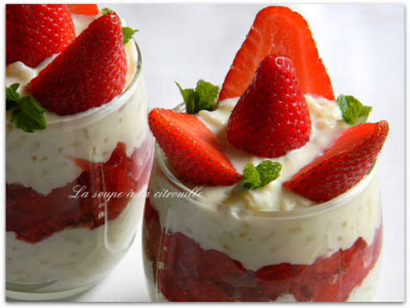 Riz au lait à la vanille et compote de fraises