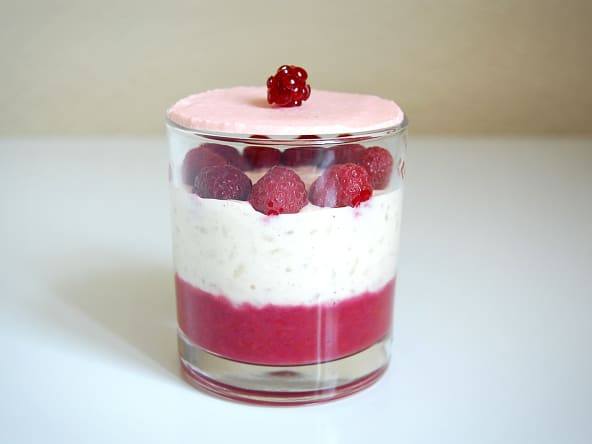 Riz au lait et compote de framboise en verrine