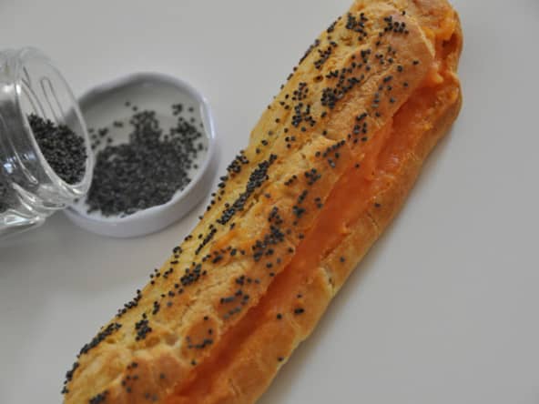 Eclairs à la carotte et aux graines de pavot bleu