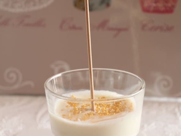 VERRINES DE MOUSSE AU CHOCOLAT BLANC et poires caramélisées