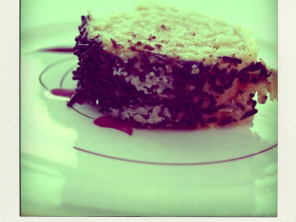 Biscuit roulé à la crème de citron et glaçage spéculoos