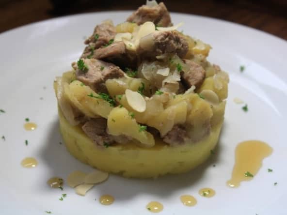 Filet mignon aux pommes, sirop d’érable et amandes effilées