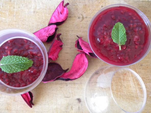 Verrines perles du Japon au lait de coco - gélifié de framboise ou rhubarbe-fraise