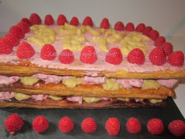 Mille feuilles framboises et rhubarbe pour la fête des mères