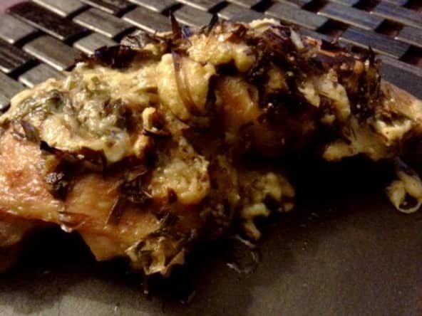 Cuisses de poulet grillées, gratinées au parmesan et à l’estragon *delicious*