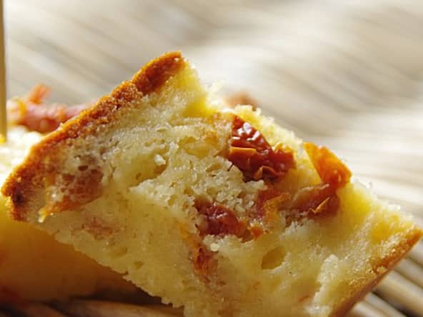 Cake Italien mozzarella, tomates confites, jambon cru