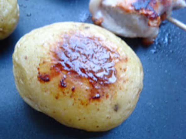 Filet mignon de porc, sauce vierge à la plancha et pommes de terre cuites au micro-onde