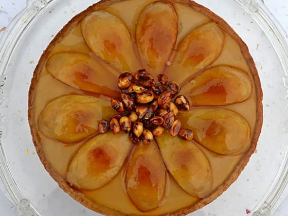 Tarte mousse de noisettes, poires et bière trappiste Chimay triple