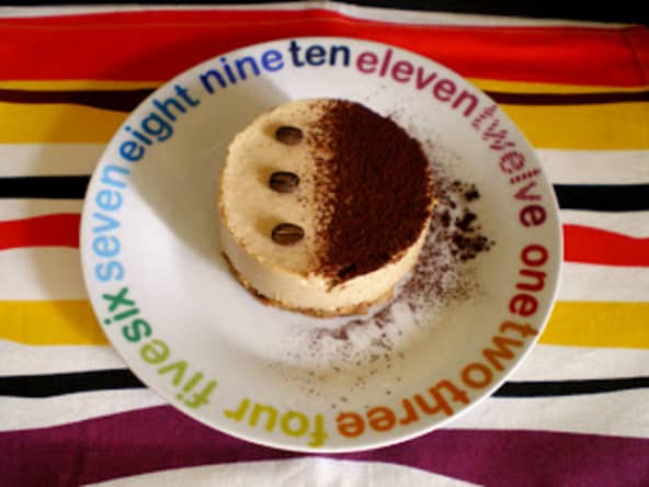 Cheesecakes individuels au café et spéculoos sans cuisson