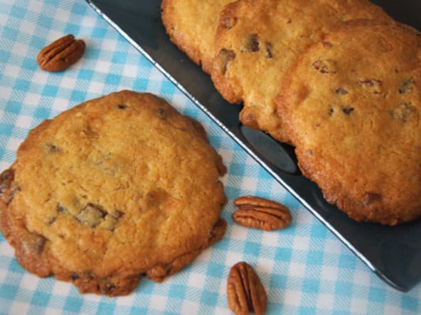 Le cookie aux trois chocolats et aux noix de Pécan