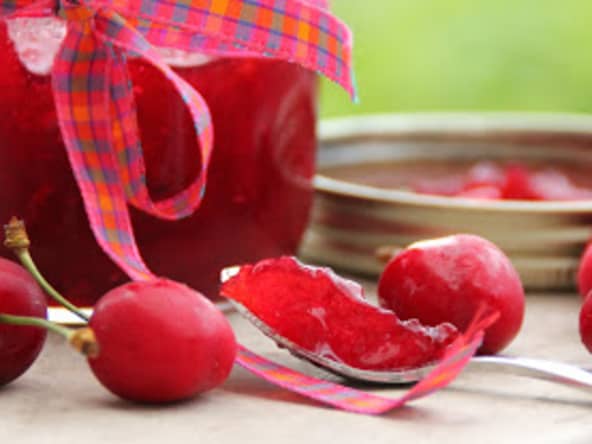 Confiture de cerises du jardin