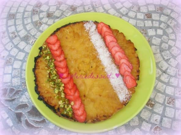 Tarte tatin ananas et son coulis de fraises