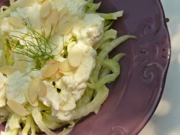 Salade de fenouil, fromage de chèvre frais et miel