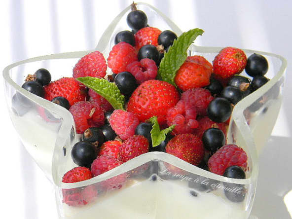Mousse de mascarpone aux fruits rouges