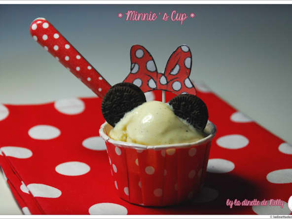 Minnie's cup à la glace vanille et Oreo