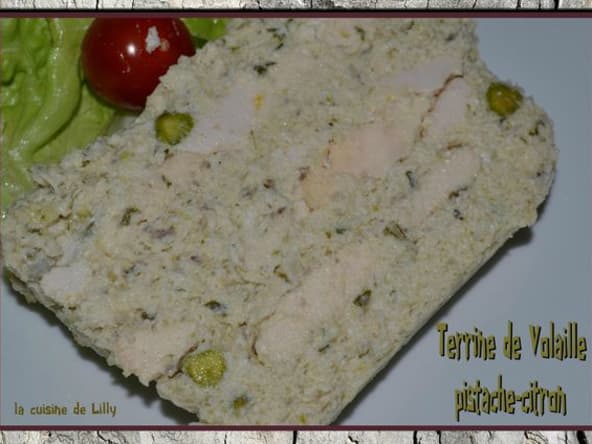 Terrine de volaille, citron et pistache