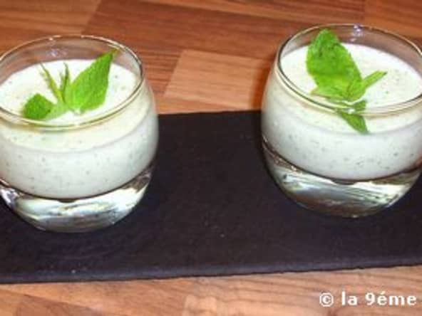 Soupe glacée de concombre à la menthe et au citron