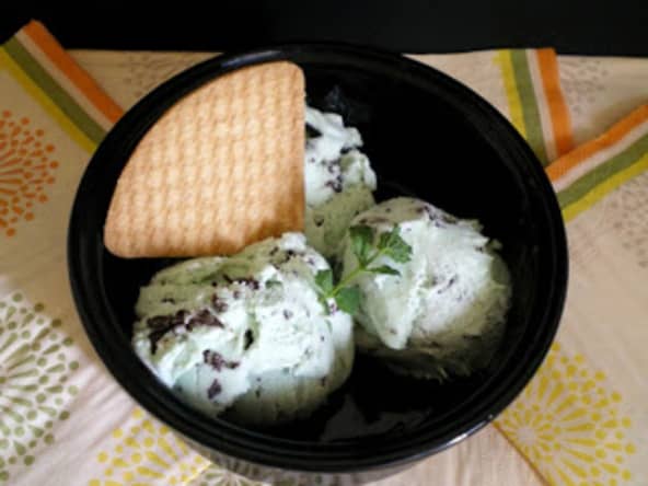 Glace maison After Eight au chocolat et à la menthe