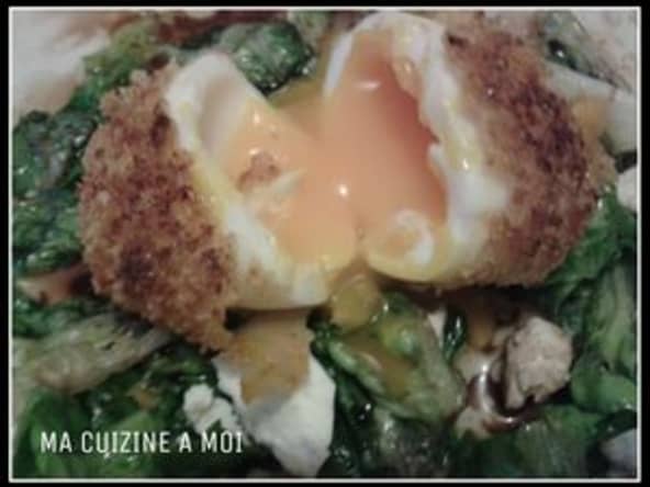 Oeufs mollets frits et leur chapelure originale aux biscuits apéritifs curly