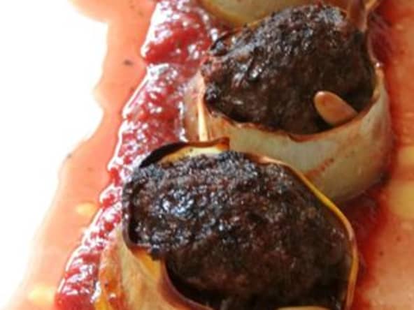 Rouleau de courgette a la viande hachée et sauce tomate