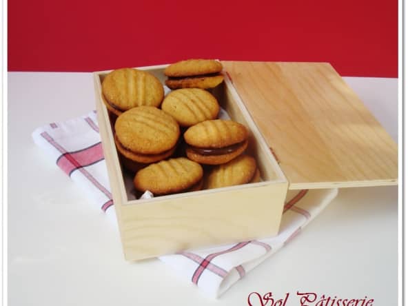 Biscuits croquants chocolat-noix de coco