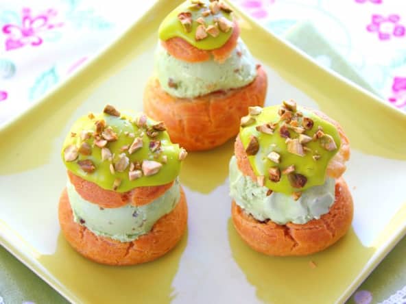 Profiteroles à la pistache