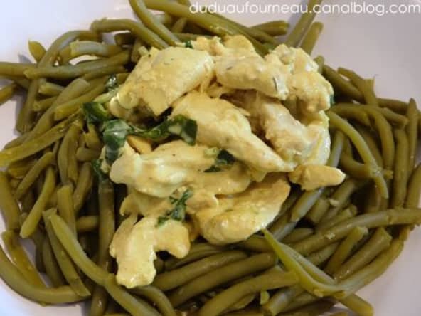 Emincé de dinde au curry et lait de coco