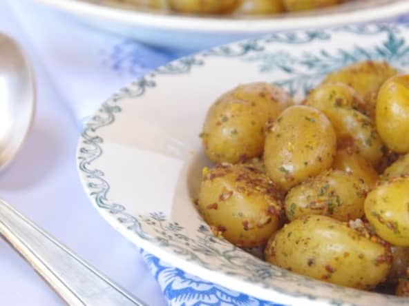 Pommes de terre nouvelles aux graines de moutarde
