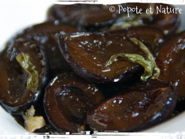 Prunes rôties au miel et à la verveine citronnelle