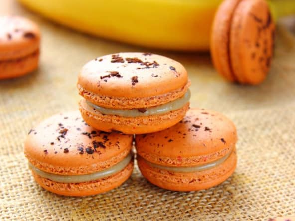 Macaron au caramel à la banane