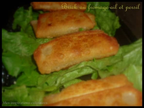 Brick au fromage, ail et persil