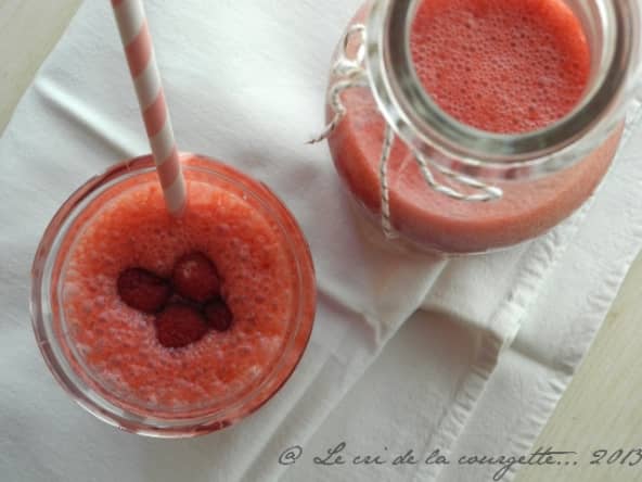 Smoothie framboise, pomme et avoine