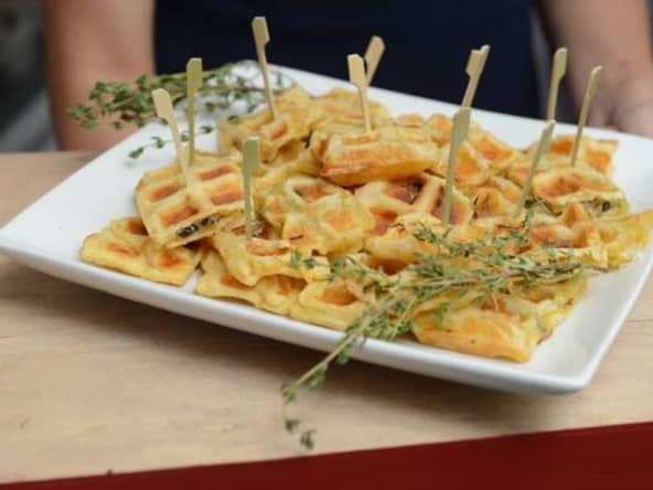 Gaufres d’apéritif au thym et aux olives