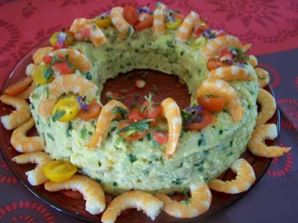 Salade de pommes de terre, thon, oeufs durs et mayonnaise maison