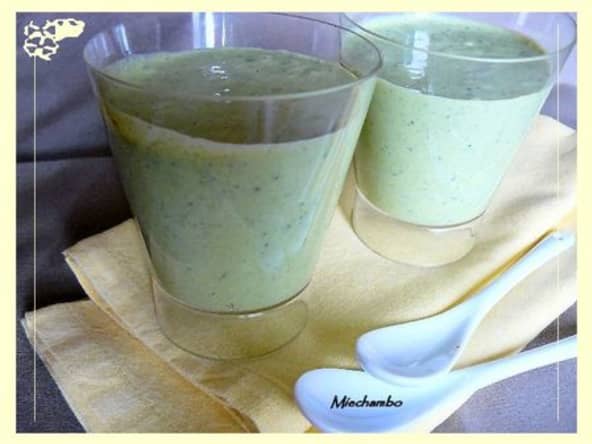 Smoothie Petits Pois, Menthe et Fromage de Chèvre