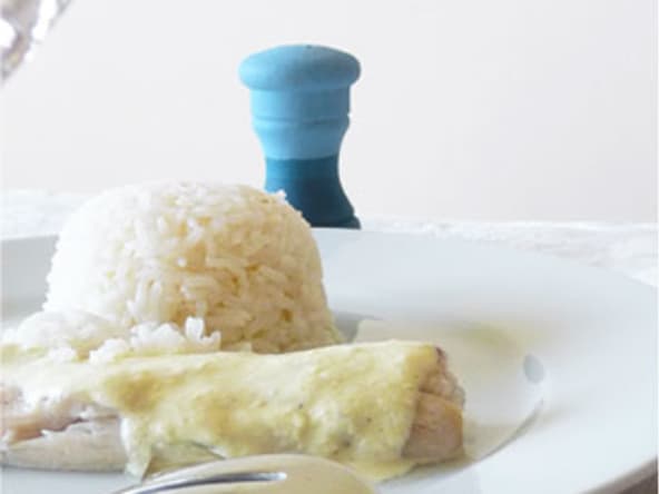 Bar en croûte de sel crème sauge et moutarde