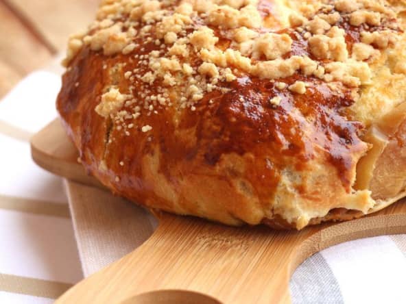 Brioche polonaise pommes caramélisées et pralin