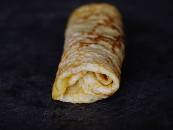 Pliage des crêpes en pannequets et recette de la ficelle picarde