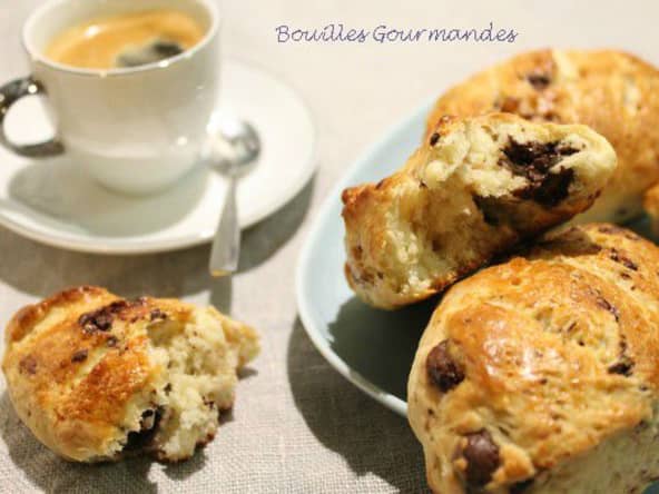 Pains au lait aux pépites de chocolat et cannelle