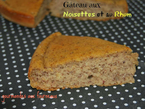 Gâteau aux noisettes et au rhum