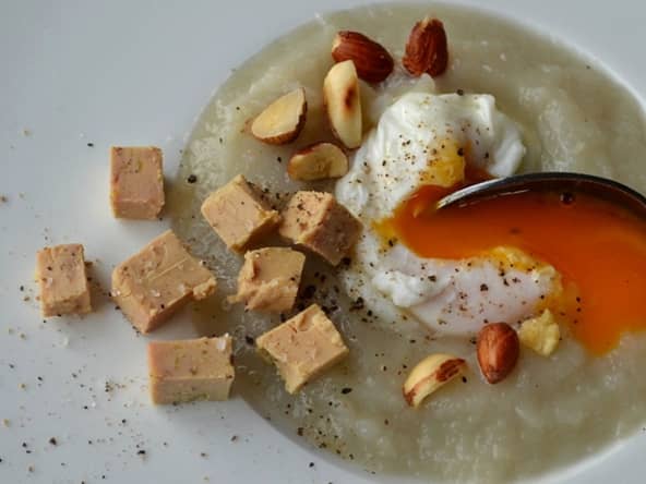 Oeuf poché, topinambour, foie gras
