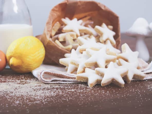 Etoiles aux amandes et zestes de citron