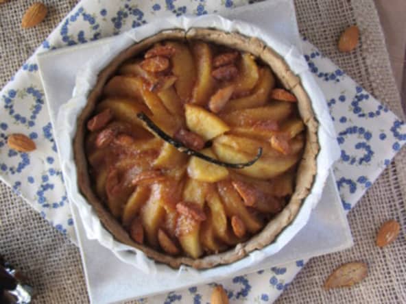 Tarte aux pommes et aux amandes caramélisées