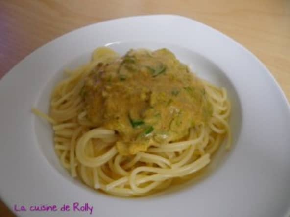 Spaghetti au curry et poireaux