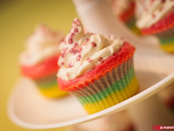 Rainbow cupcakes