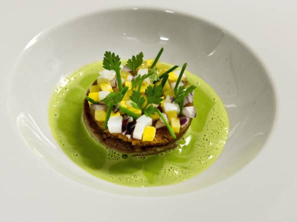 Le pot-au-feu de jarret de boeuf à servir en entrée