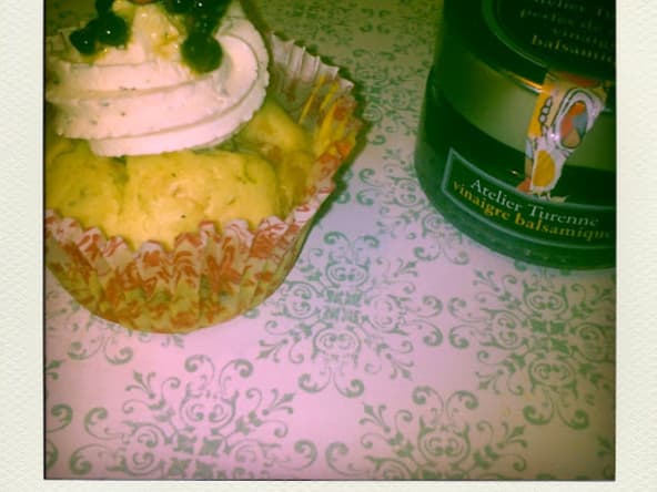 Cupcakes au saumon et perles de vinaigre balsamique