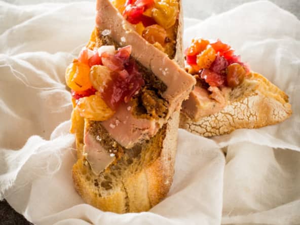 Terrine de Foie Gras au Speculoos et Chutney de Poires